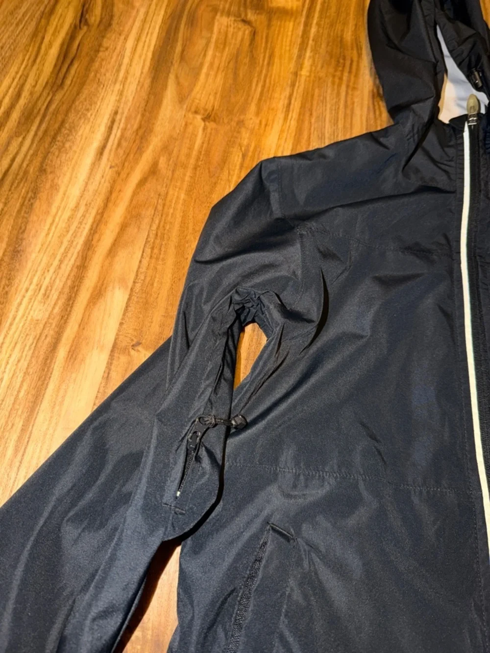 Asics small Black Jacket Windbreaker Hood waterproof run activewear women men